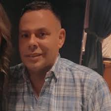 Scammer alert in online marketplace for race boat parts