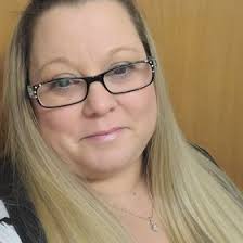 Amber Aberle's Instagram, Twitter & Facebook