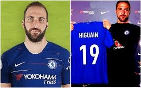 Gonzalo higuain double puts a smile back on the face of maurizio sarri new man gonzalo higuain opened the scoring within the first 20 minutes with his first chelsea goal. Gonzalo Higuain In Chelsea Shirt As Transfer Nearly Done