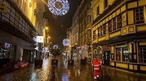 Plusieurs points restent non tranchés. Bruxelles Le Couvre Feu Prolonge Pas D Exception Pour Les Fetes Le Soir