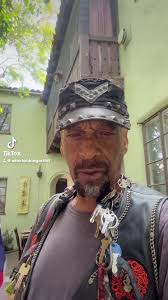 Winston King Artist (@winstonkingartist)