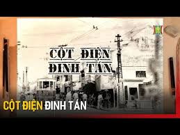 Những chiếc cột điện đinh tán