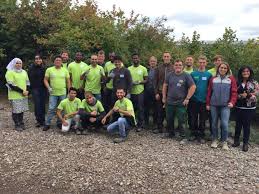 Diese dienstleistungen übernehmen wir gern für sie: Galabau Praxistag Fur Gefluchtete An Dem Lehr Und Versuchszentrum Gartenbau In