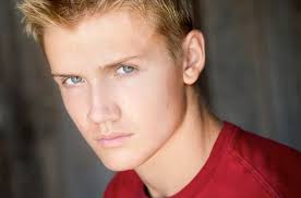 Caramelitos Varoniles Jr.: Unknown Hottie (JR): Kyle Dietz