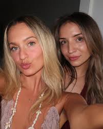 Victoria Stone (@tori_chloe) • Instagram photos and videos