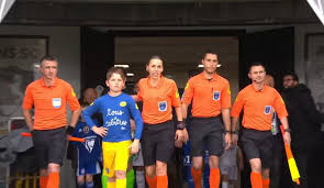 Payet sent off three minutes after scoring in marseille draw. Stephanie Frappart First Female Referee In Ligue 1 Dutch Referee Blog