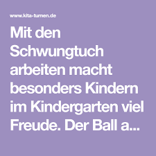 Ball Auf Dem Schwungtuch Kooperationsspiel Schwungtuch Turnen Mit Kindern Und Kinder
