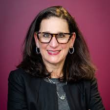 Claire Schultz's Instagram, Twitter & Facebook