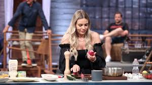 Our database has everything you'll ever need, so enter & enjoy ;) Dagi Bee Warnt Oliver Pocher Bei Grill Den Henssler