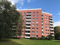 Aktuelle haus miete ahrensburg immobilien von 532 eur bis 1.119.000 eur mehr als 10 unterschiedliche angebote von 4 portalen vergleichen Etagenwohnung In Ahrensburg 81 51 M Wentzel Dr Immobilien Seit 1820
