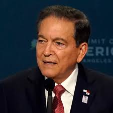 Laurentino Cortizo, presidente de Panamá, promete cerrar mina canadiense  tras fallo judicial