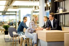 Filialen der deutsche bank ag. Schick Deutsche Bank Zielt Mit Funf Millionen Euro Flagship Filiale Auf Digitale Zugangswege Und Startups It Finanzmagazin