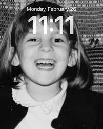 Katy Hanlon's Instagram, Twitter & Facebook