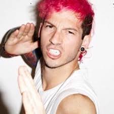 Josh Dun S New Pink Hair Is Pinterest Worthy Josh Is Always Pinterest Worthy Twenty One Pilots One Pilots Paramore Hayley Williams