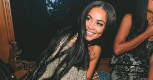 Saweetie was born diamonté quiava valentin harper on july 2, 1994 in santa clara. Everything We Know About Saweetie S Parents Thenetline