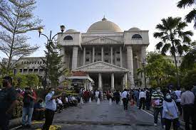 Message from the chief registrar of the federal court of malaysia. Mahkamah Tinggi Sampaikan Keputusan Kes Src Najib Pada 10 Pagi Utusan Borneo Online