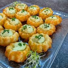 Bouchees Au Saumon Kiri Gruyere Et Creme D Avocat Creme D Avocat Recette Plat Facile Alimentation