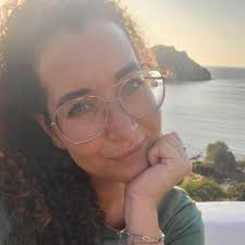 Hi everyone, Me and my boyfriend are looking for an apartment in Javea for  5 weeks (1st of May until 5th of June 2025) preferably near platja de  l'Arenal. It would be