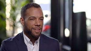 Montreal — para balarama holness, el momento decisivo de su educador, locutor, estudiante de derecho y ex jugador campeón de futbol americano profesional de canadá, holness, de 36 años. Activist Former Alouette Balarama Holness Announces Candidacy For Montreal Mayoralty Ctv News