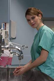 Holby city is a british medical drama television series that airs weekly on bbc one. Holby City Who Was Diane Lloyd Again