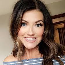 Karen Stromquist's Instagram, Twitter & Facebook