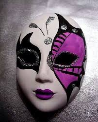 Busra Vardar Adli Kullanicinin A Touch Of Purple Panosundaki Pin Zentangle Desenler Maskeler Sanat