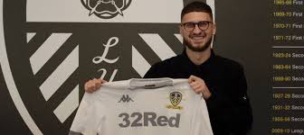 Mateusz klich ( maˈtɛuʂ ˈklix ; Mateusz Klich Signs New Contract Leeds United