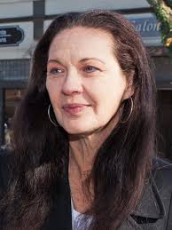 Susan Knudsen's Instagram, Twitter & Facebook