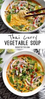 Thai Curry Vegetable Soup Is Packed With Vegetables Spicy Thai Flavor And Creamy Coconut Milk Budget Cuisine Asiatique Recettes De Cuisine Recette Asiatique