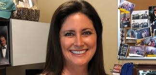 Jennifer Solari's Instagram, Twitter & Facebook