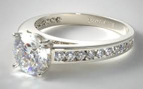 But this also means that the diamond shape and diamond cut are more important in a tension setting than in any other setting. The Ultimate Engagement Ring Settings Guide With All Pros And Cons