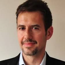 Karolinne Maia Rocha (@karolinnemr)