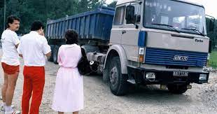 The 25th anniversary of coluche's death was indeed ushered in on sunday with a. Mort De Coluche Albert Le Chauffeur De Camion Sort De L Anonymat