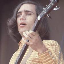 The guitars, strings, amps & pedals of the world's best artists