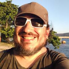 Nossa mãe acabou de falecer. O sofrimento acabou...e ela já esta na paz.  Seu corpo será velado na Igreja Presbiteriana de Manaus. O enterro será as  17:00 no cemitério São João Batista.