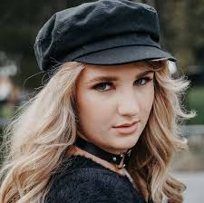 Capri Delancel Model/ Influencer