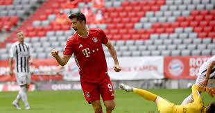 A treble and goals galore in all competitions that he played in, can the 2020/21 season get any better for robert lewandowski? Fc Bayern Robert Lewandowski Stellt Tor Rekord Auf