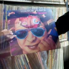 ENTREVISTA MARCEL MÁRQUEZ: “YO NO ME SÉ IR DE VENEZUELA” CON 41 AÑOS, ESTE  JOVEN MELÓMANO, ARTISTA Y DJ VENEZOLANO NO SOLO ES UN PROFESIONAL  REALIZADO: SU VIDA ES EJEMPLO DE LO