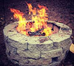 Building a retaining wall with blocks from lowe's is easy with these steps. 10 Creative Diy Backyard Fire Pits