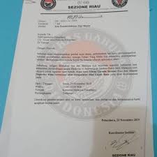 Untuk memudahkan urusan anda, kami sediakan contoh surat rasmi permohonan rentas negeri, edit sahaja dan boleh dicetak dan dibawa ke balai polis untuk memohon kebenaran rentas. Ultras Garuda Indonesia Utus Surat Rasmi Mohon Kebenaran Protes Di Konsulat Malaysia