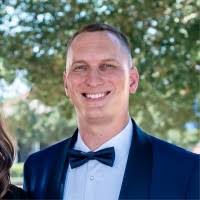 1300+ profilů „Charvat“