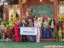 Share to twitter share to facebook share to pinterest. Sunshine Kelly Beauty Fashion Lifestyle Travel Fitness Let S Go Raya Pavilion Kuala Lumpur