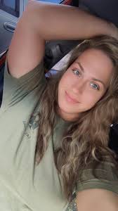 Hiii guys I'm single inbox me