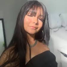 Kim Mazzeo's Instagram, Twitter & Facebook