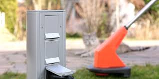 Ein bekannter hat eine stinknormale feuchtraufverteilung in einen zierbrunnen (also ohne funktion) eingebaut. Strom Im Garten Energie Fursoutdoor Wohnzimmer Rheinische Anzeigenblaetter De