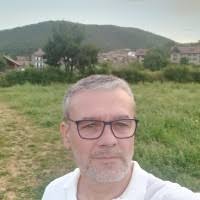 40+ perfiles de «Adra»