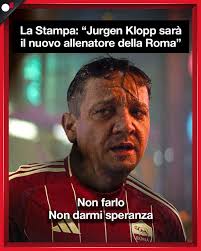 In un anonimo giovedì di inizio maggio ci è tornato in mente Rosina, uno di  quei giocatori che potevano diventare dei fenomeni e, chissà perché, hanno  buttato via TUTTO. Abbiamo fatto un