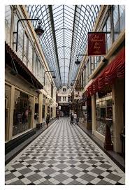 La Maison Du Roy By Valkyrjahikari On Deviantart Paris Street View Maison