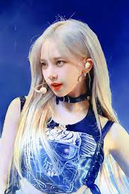 5 Different Stylings Of aespa Karina's Breathtaking Blonde Hair - Kpopmap