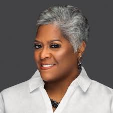 Hi. I'm Evangelist Joannie Hunter. Thank you for the invitation. A little  about myself, I've been in ministry now for over 35 years. I also serve as  musician, praise and worship leader